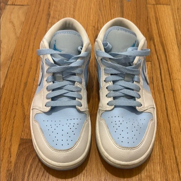 Nike | Shoes | Nike Blue And Cream Sneakers With Classic  display picture 3